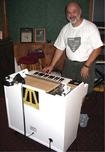 Last minute adjustments on Mellotron M400 #310