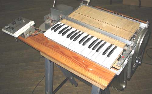 Mellotron M400 #1037 Skellotron